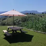 A 10 Minutos De San Sebastian *