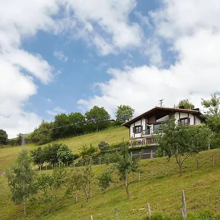 A 10 Minutos De San Sebastian Holiday home Asteasu